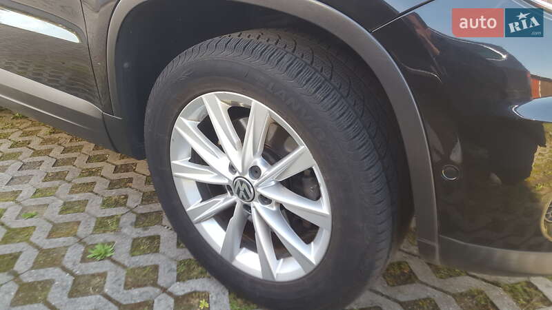 Позашляховик / Кросовер Volkswagen Tiguan 2014 в Харкові