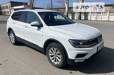 Внедорожник / Кроссовер Volkswagen Tiguan 2020 в Днепре