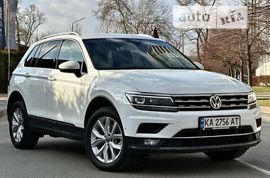 Внедорожник / Кроссовер Volkswagen Tiguan 2020 в Киеве