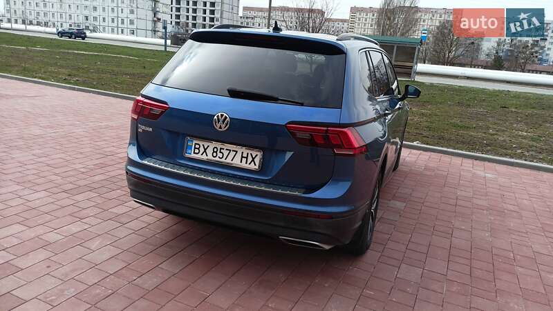 Внедорожник / Кроссовер Volkswagen Tiguan 2018 в Нетешине