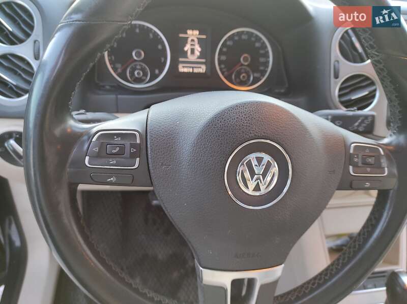 Позашляховик / Кросовер Volkswagen Tiguan 2010 в Тернополі