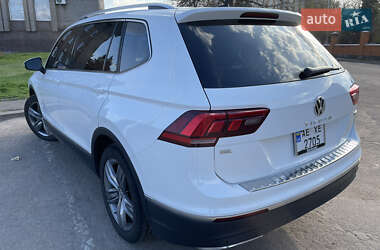 Позашляховик / Кросовер Volkswagen Tiguan 2019 в 