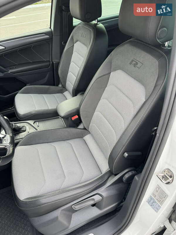 Внедорожник / Кроссовер Volkswagen Tiguan 2017 в Каменском