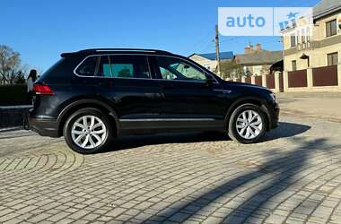 Внедорожник / Кроссовер Volkswagen Tiguan 2016 в Черновцах