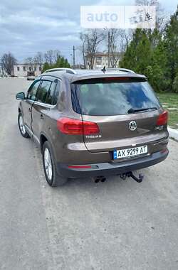 Внедорожник / Кроссовер Volkswagen Tiguan 2014 в Балаклее