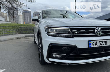 Внедорожник / Кроссовер Volkswagen Tiguan 2018 в Киеве