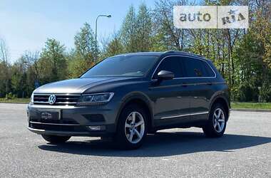 Позашляховик / Кросовер Volkswagen Tiguan 2019 в Львові