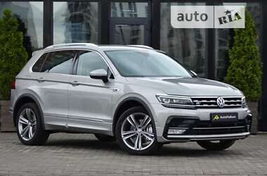 Внедорожник / Кроссовер Volkswagen Tiguan 2017 в Киеве