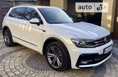 Внедорожник / Кроссовер Volkswagen Tiguan 2019 в Черновцах