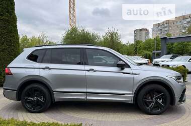 Внедорожник / Кроссовер Volkswagen Tiguan 2022 в Житомире