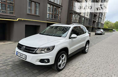 Позашляховик / Кросовер Volkswagen Tiguan 2015 в Івано-Франківську