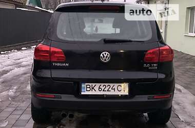 Внедорожник / Кроссовер Volkswagen Tiguan 2012 в Лановцах