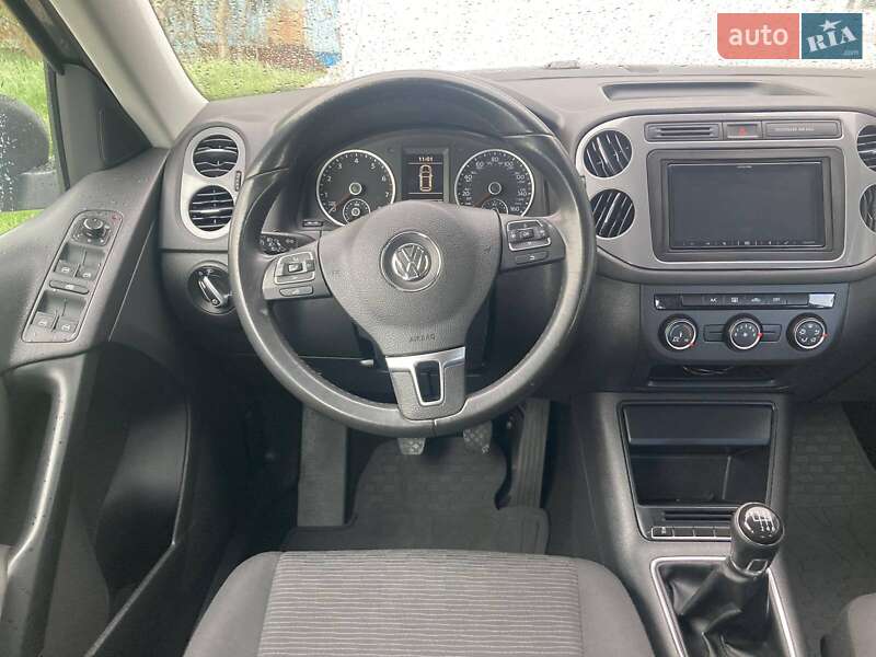 Внедорожник / Кроссовер Volkswagen Tiguan 2014 в Львове