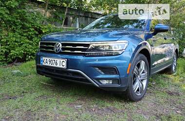 Позашляховик / Кросовер Volkswagen Tiguan 2017 в Києві