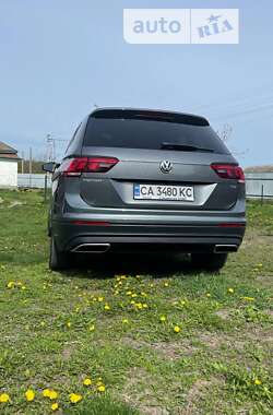 Внедорожник / Кроссовер Volkswagen Tiguan 2017 в Черкассах