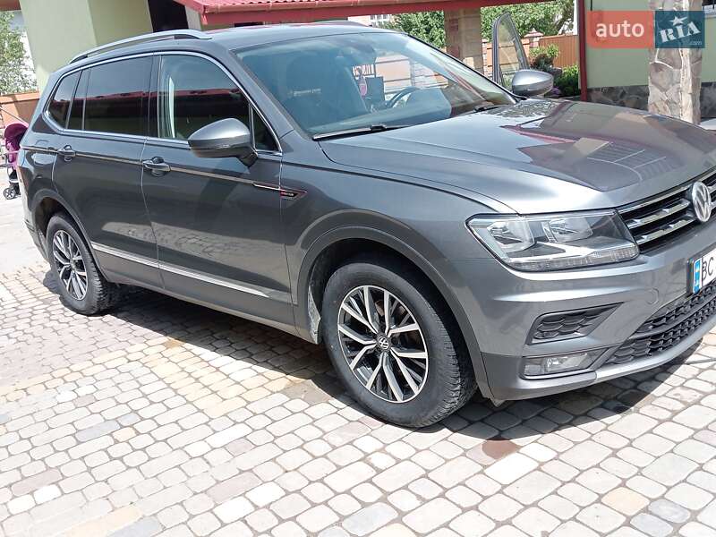 Внедорожник / Кроссовер Volkswagen Tiguan 2018 в Львове