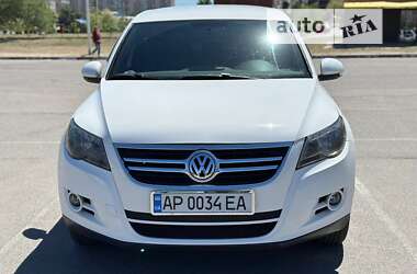 Позашляховик / Кросовер Volkswagen Tiguan 2010 в Запоріжжі