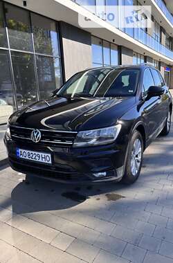 Внедорожник / Кроссовер Volkswagen Tiguan 2017 в Ужгороде