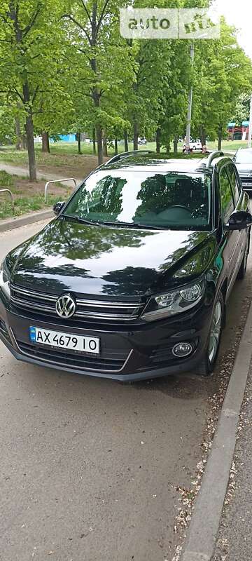 Позашляховик / Кросовер Volkswagen Tiguan 2015 в Харкові