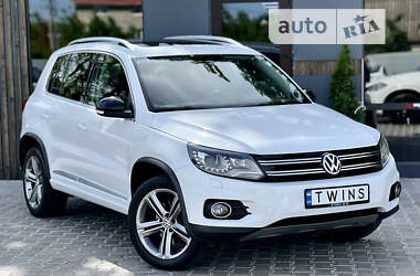 Позашляховик / Кросовер Volkswagen Tiguan 2016 в Одесі