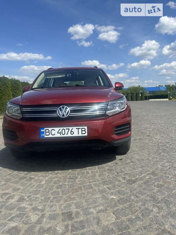 Позашляховик / Кросовер Volkswagen Tiguan 2015 в Жовкві
