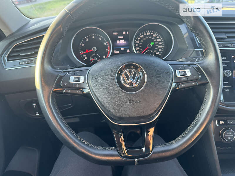 Внедорожник / Кроссовер Volkswagen Tiguan 2019 в Львове