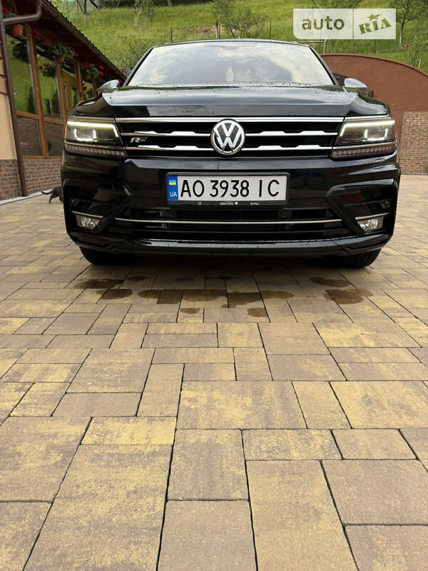 Внедорожник / Кроссовер Volkswagen Tiguan 2019 в Иршаве