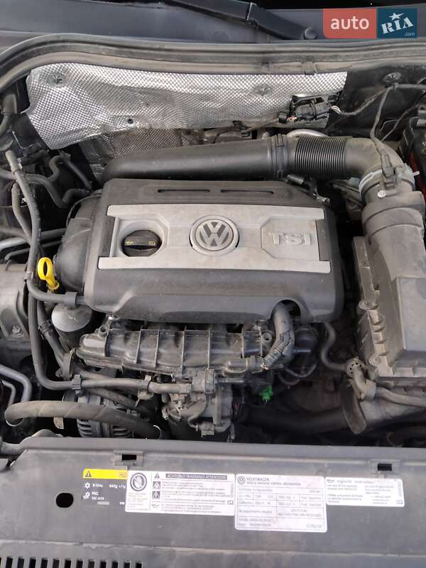 Позашляховик / Кросовер Volkswagen Tiguan 2015 в Рівному фото 19 Позашляховик / Кросовер Volkswagen Tiguan 2015 в Рівному