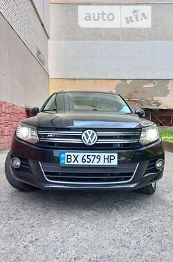 Внедорожник / Кроссовер Volkswagen Tiguan 2011 в Хмельницком