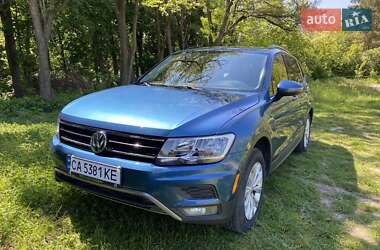 Позашляховик / Кросовер Volkswagen Tiguan 2017 в Корсунь-Шевченківському