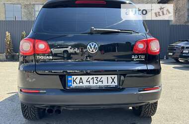 Внедорожник / Кроссовер Volkswagen Tiguan 2010 в Киеве