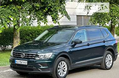 Внедорожник / Кроссовер Volkswagen Tiguan 2017 в Киеве