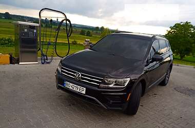 Позашляховик / Кросовер Volkswagen Tiguan 2019 в Шумську