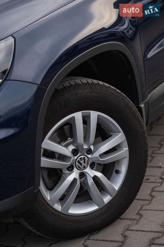 Внедорожник / Кроссовер Volkswagen Tiguan 2013 в Львове