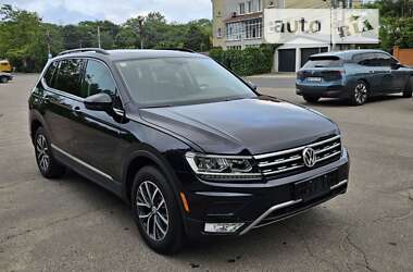 Внедорожник / Кроссовер Volkswagen Tiguan 2019 в Одессе