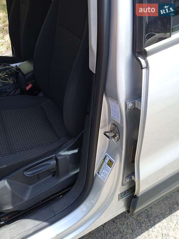 Внедорожник / Кроссовер Volkswagen Tiguan 2010 в Полтаве