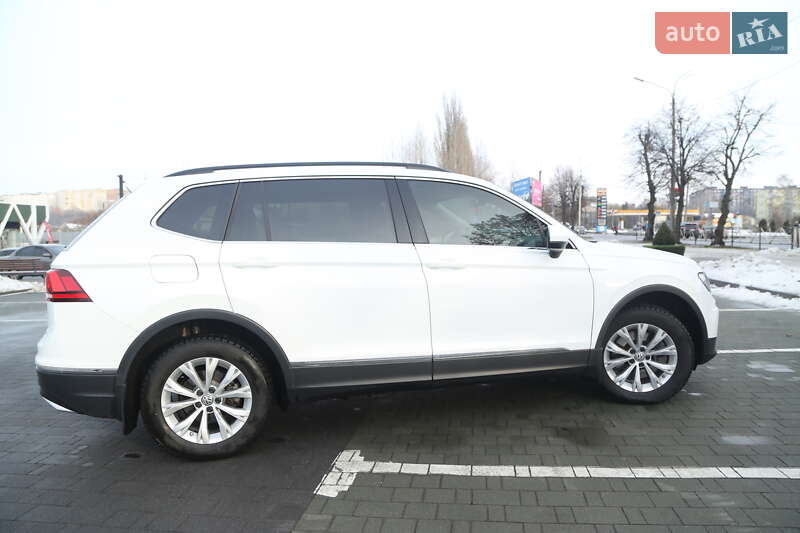 Внедорожник / Кроссовер Volkswagen Tiguan 2017 в Хмельницком фото 8 Внедорожник / Кроссовер Volkswagen Tiguan 2017 в Хмельницком