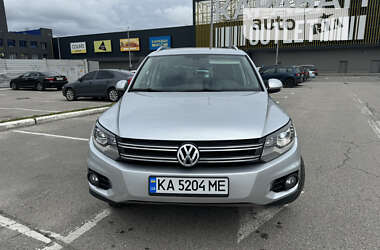 Позашляховик / Кросовер Volkswagen Tiguan 2016 в Києві