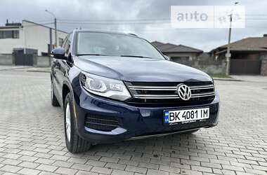 Позашляховик / Кросовер Volkswagen Tiguan 2015 в Рівному