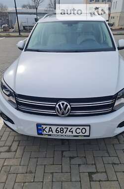 Позашляховик / Кросовер Volkswagen Tiguan 2016 в Києві