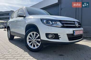 Внедорожник / Кроссовер Volkswagen Tiguan 2015 в Луцке