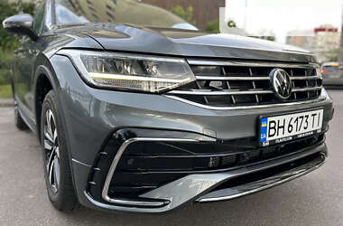 Внедорожник / Кроссовер Volkswagen Tiguan 2022 в Одессе