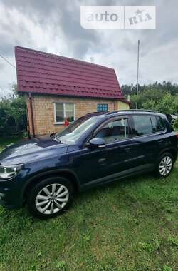 Внедорожник / Кроссовер Volkswagen Tiguan 2011 в Киеве