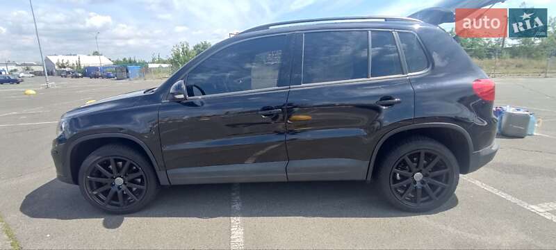 Позашляховик / Кросовер Volkswagen Tiguan 2017 в Києві