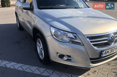 Позашляховик / Кросовер Volkswagen Tiguan 2010 в Житомирі