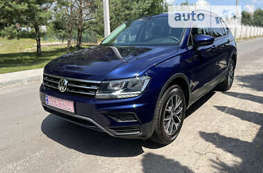 Позашляховик / Кросовер Volkswagen Tiguan 2021 в Львові