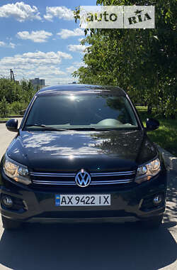 Внедорожник / Кроссовер Volkswagen Tiguan 2014 в Харькове