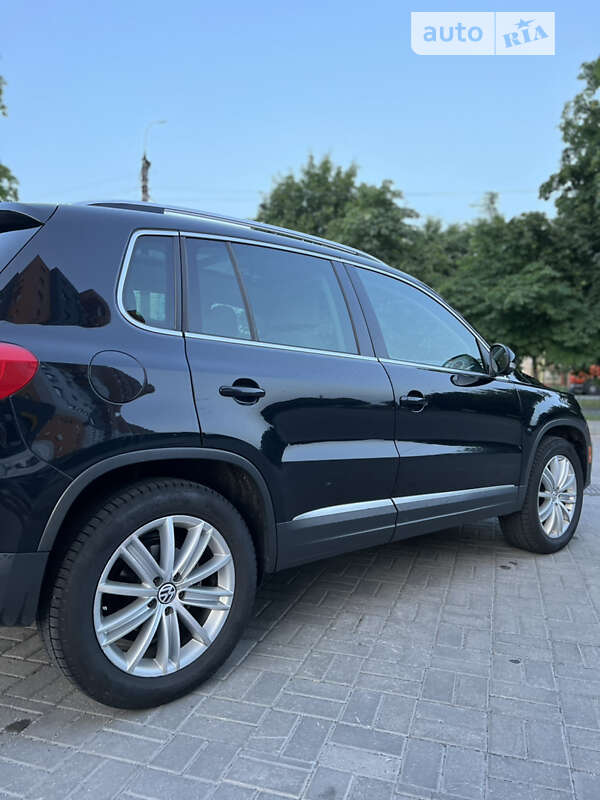 Позашляховик / Кросовер Volkswagen Tiguan 2012 в Черкасах