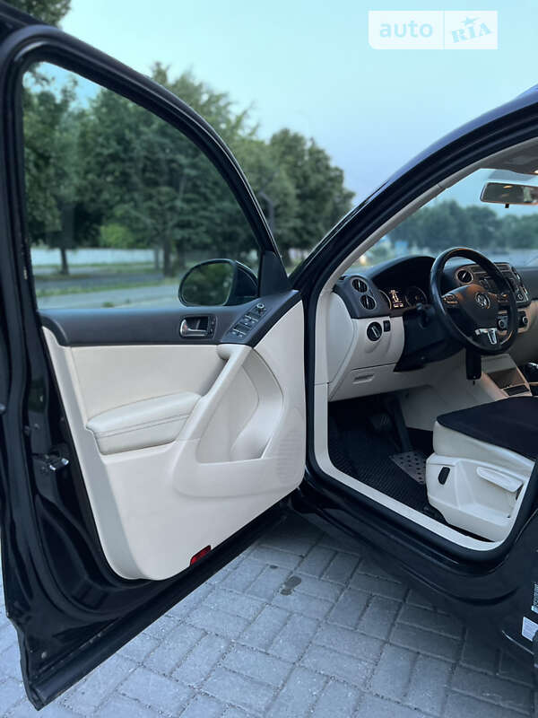 Позашляховик / Кросовер Volkswagen Tiguan 2012 в Черкасах