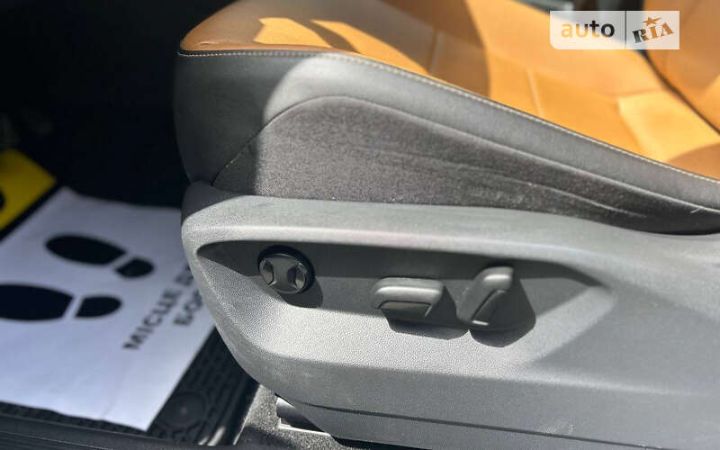 Внедорожник / Кроссовер Volkswagen Tiguan 2018 в Черновцах